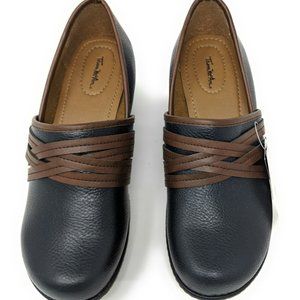 Thom McAn Women's Casper Navy/Brown Leather Clog